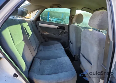 2005 Suzuki Forenza S z USA, uszkodzony, nr VIN KL5JD56Z95K082730